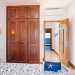 Frontline 26, Modern Coastal Design With Amazing Views بيت للعطل