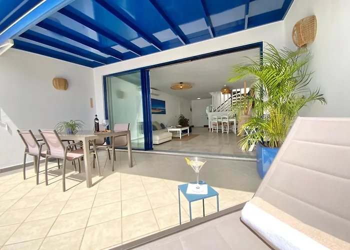 Frontline 26, Modern Coastal Design With Amazing Views Holiday home