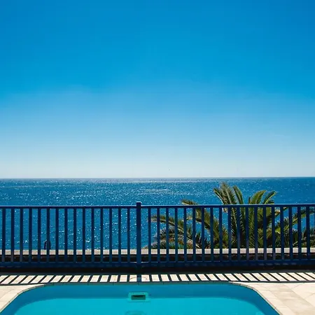 Frontline 26, Modern Coastal Design With Amazing Views Semesterbostad *