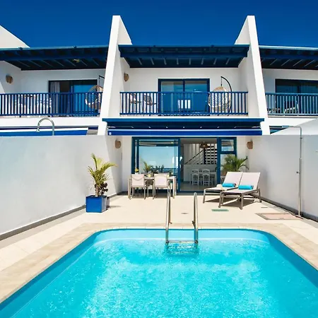 Frontline 26, Modern Coastal Design With Amazing Views Semesterbostad