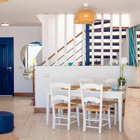Holiday home Frontline 26, Modern Coastal Design With Amazing Views *